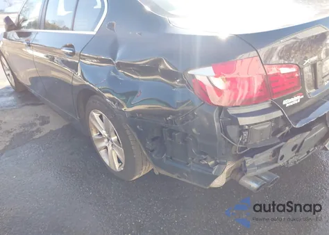 2013 BMW 528I xDrive z USA, uszkodzony, nr VIN WBAXH5C58DD111600